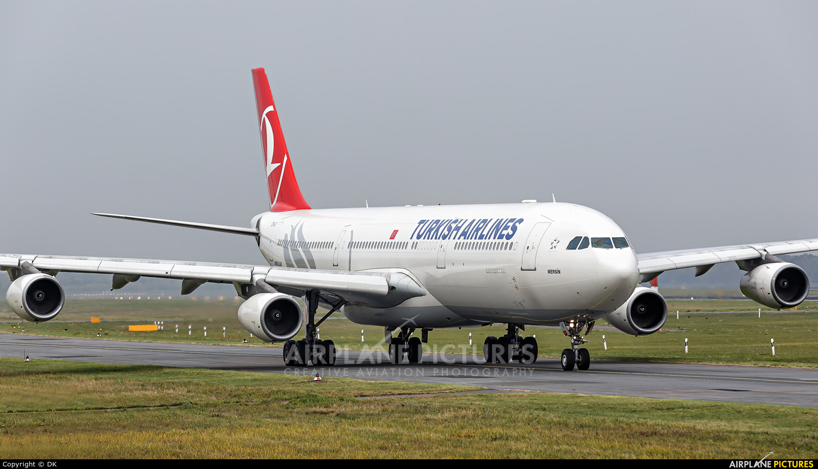 Turkish Airlines Airbus A340-300