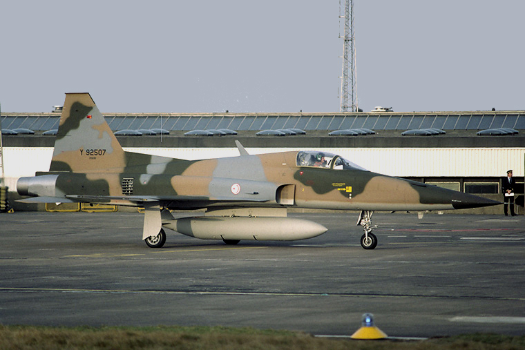 Tunisia - Air Force Y92507 aircraft at Prestwick