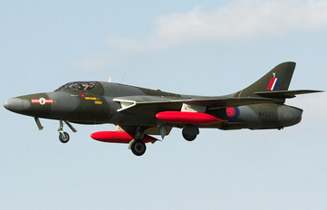 G-BZSE - Private Hawker Hunter T.8