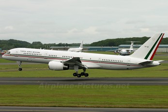 TP-01 - Mexico - Air Force Boeing 757-200