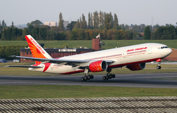 VT-AIR - Air India Boeing 777-200