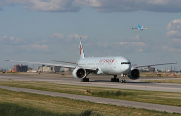 C-FITL - Air Canada Boeing 777-300ER