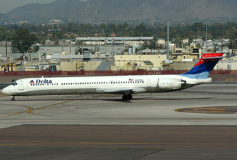 N907DA - Delta Air Lines McDonnell Douglas MD-90