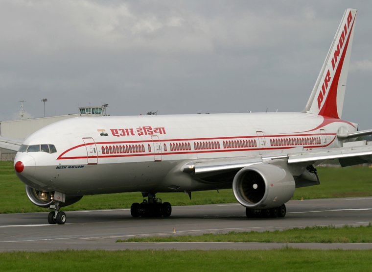 Air India VT-AIK aircraft at Birmingham