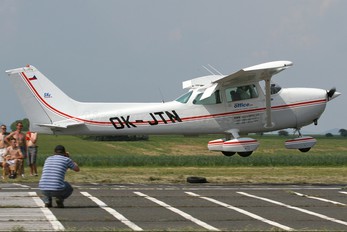 OK-JTN - Sky Office Cessna 172 Skyhawk (all models except RG)