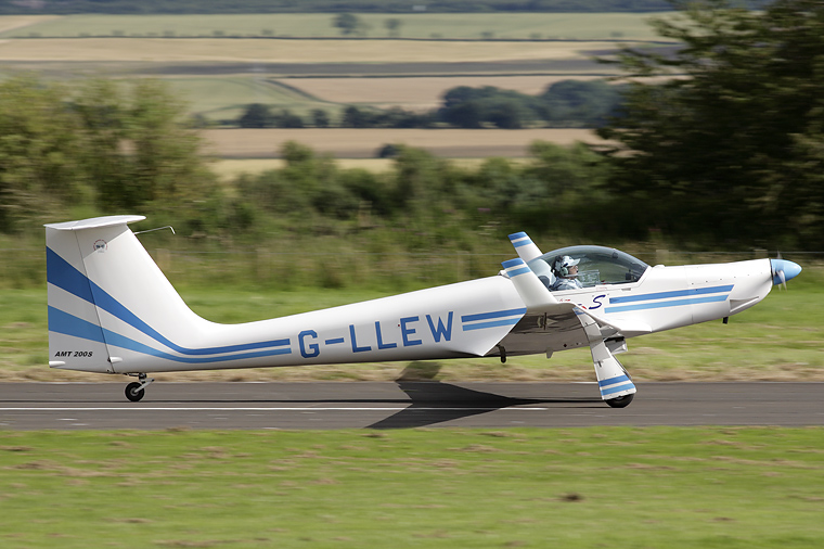 Private G-LLEW aircraft at Fife - Glenrothes