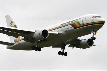 Z-WPE - Air Zimbabwe Boeing 767-200