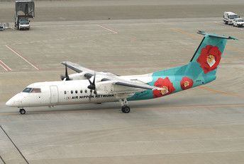 JA801K - Air Nippon Network de Havilland Canada DHC-8-300Q Dash 8