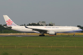 B-18302 - China Airlines Airbus A330-300
