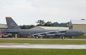 60-0005 - USA - Air Force Boeing B-52H Stratofortress