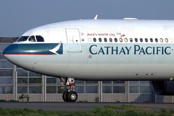 B-HLM - Cathay Pacific Airbus A330-300