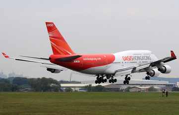 9M-MPG - Oasis Hong Kong Airlines Boeing 747-400