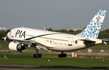 AP-BEB - PIA - Pakistan International Airlines Airbus A310