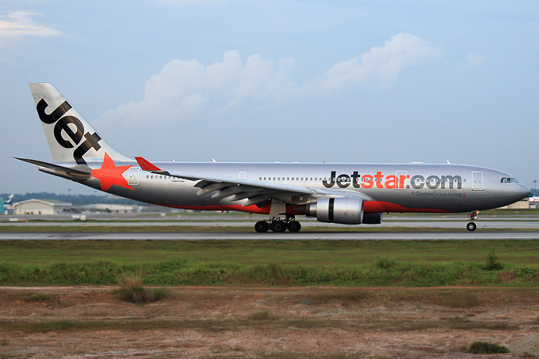 Jetstar Airways VH-EBB aircraft at Kuala Lumpur Intl