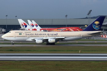 HZ-AIS - Saudi Arabian Airlines Boeing 747-300