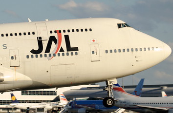 JA8901 - JAL - Japan Airlines Boeing 747-400