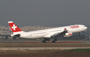 HB-JML - Swiss Airbus A340-300