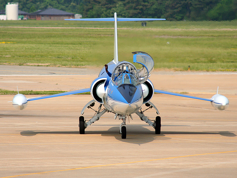Starfighters Demo Team N104RB aircraft at Hampton - Langley
