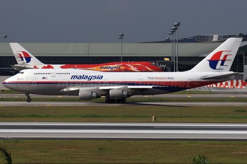 9M-MPL - Malaysia Airlines Boeing 747-400