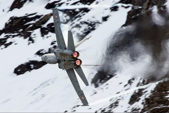 J-5011 - Switzerland - Air Force McDonnell Douglas F/A-18C Hornet