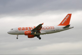 G-EZIE - easyJet Airbus A319