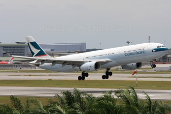 B-HLD - Cathay Pacific Airbus A330-300