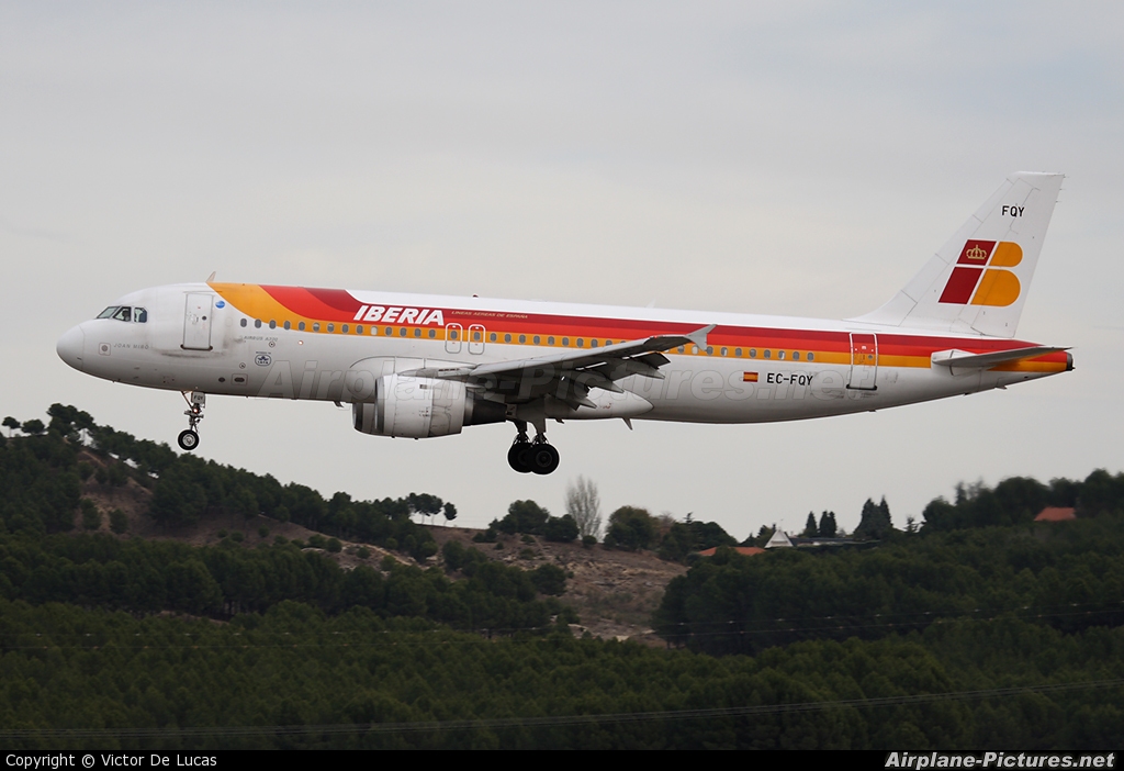 Iberia EC-FQY aircraft at Madrid - Barajas