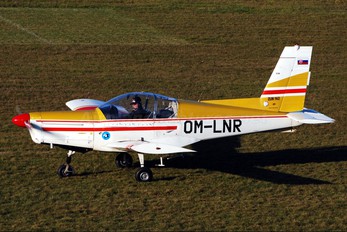 OM-LNR - Aeroklub Očová Zlín Aircraft Z-142