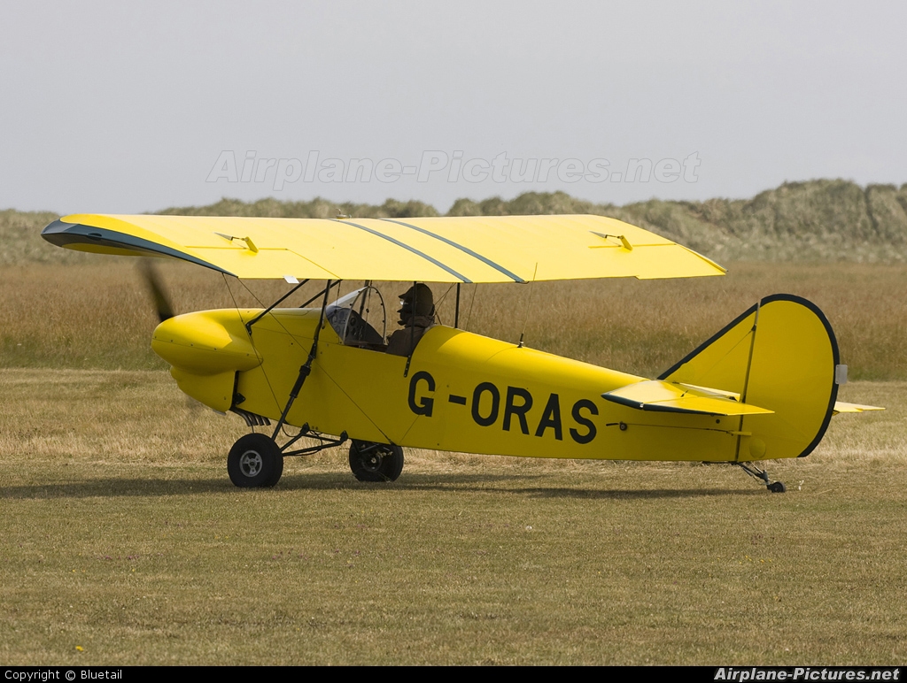 Private G-ORAS aircraft at Dornoch