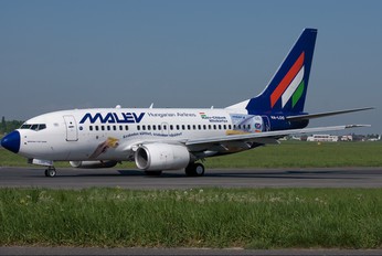 HA-LOG - Malev Boeing 737-600