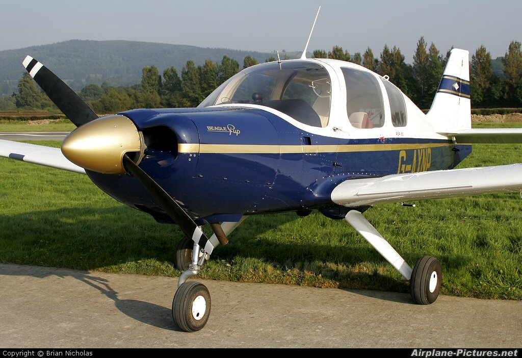 Private G-AXNP aircraft at Welshpool