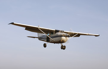 G-OSSA - Skydive St.Andrews Cessna 206 Stationair (all models)