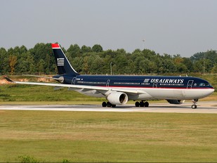 N670UW - US Airways Airbus A330-300