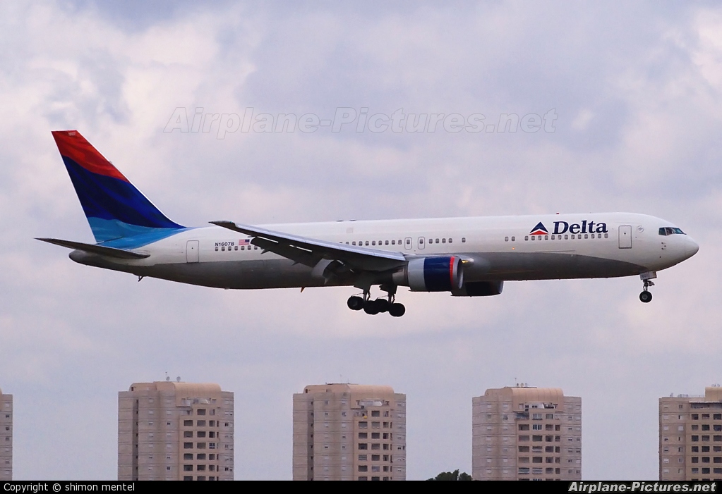 Delta Air Lines N1607B aircraft at Tel Aviv - Ben Gurion
