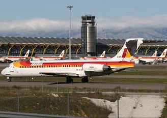EC-EXR - Iberia McDonnell Douglas MD-87