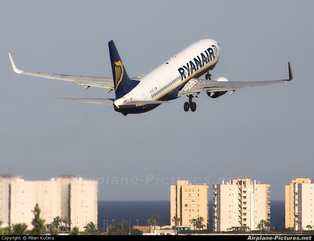 Ryanair EI-DCJ aircraft at Alicante - El Altet