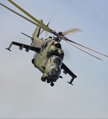 735 - Poland - Army Mil Mi-24V
