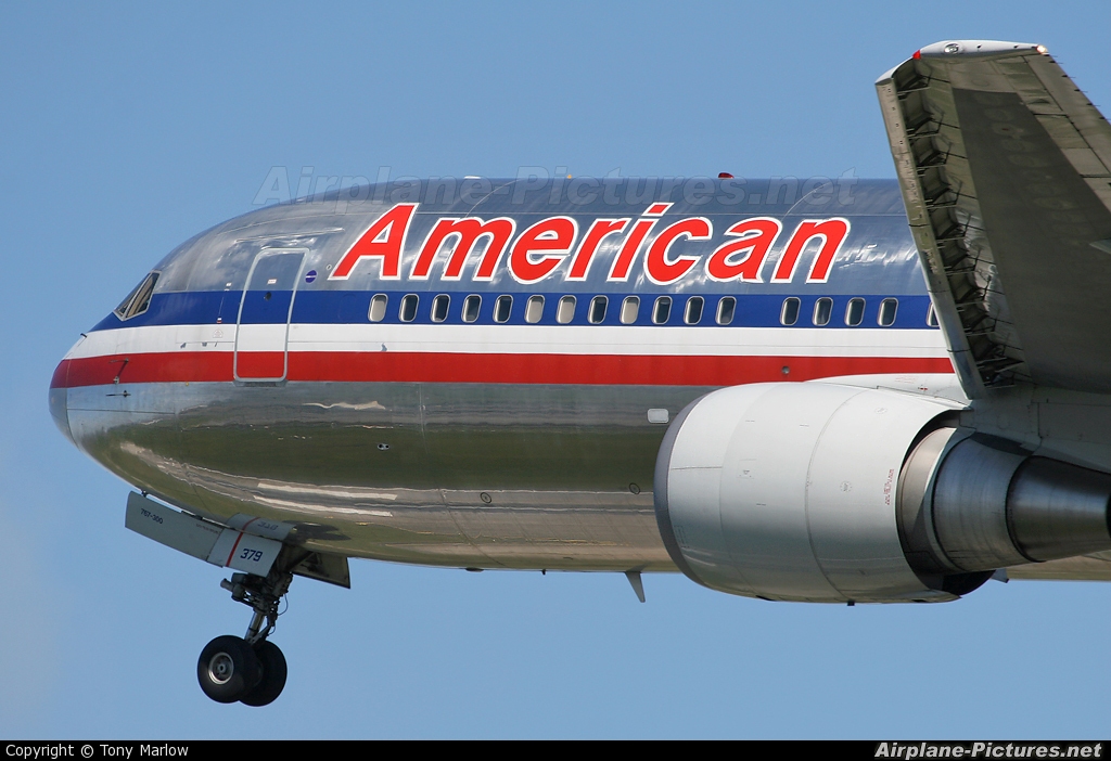 American Airlines N379AA aircraft at Dublin