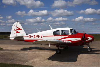G-APFV - Private Piper PA-23 Apache