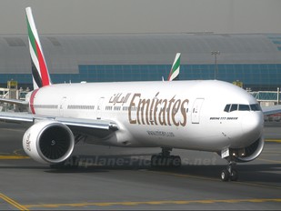 A6-ECF - Emirates Airlines Boeing 777-300ER
