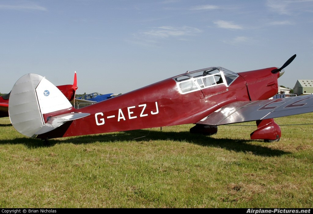 Private G-AEZJ aircraft at Biggin Hill