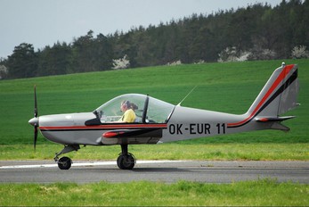 OK-EUR 11 - Private Evektor-Aerotechnik EV-97 Eurostar