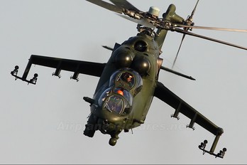 - - Poland - Army Mil Mi-24D