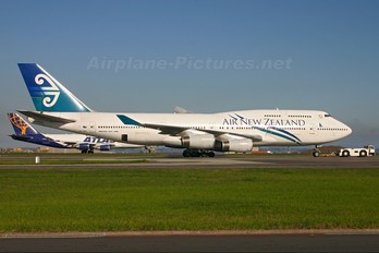 ZK-NBS - Air New Zealand Boeing 747-400