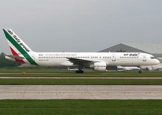 EI-IGA - Air Italy Boeing 757-200
