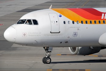EC-FGH - Iberia Airbus A320