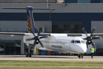 D-ADHQ - Augsburg Airways - Lufthansa Regional de Havilland Canada DHC-8-400Q / Bombardier Q400