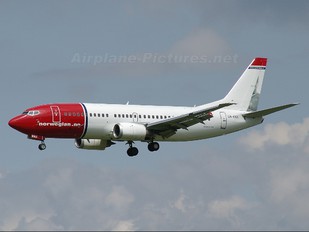 LN-KKH - Norwegian Air Shuttle Boeing 737-300