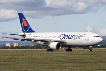 TC-OAG - Onur Air Airbus A300