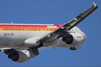 EC-HQG - Iberia Airbus A320
